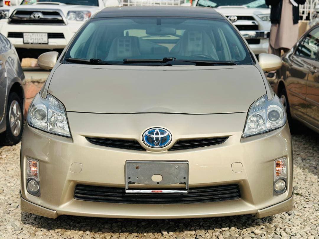 Toyota  Prius 2010