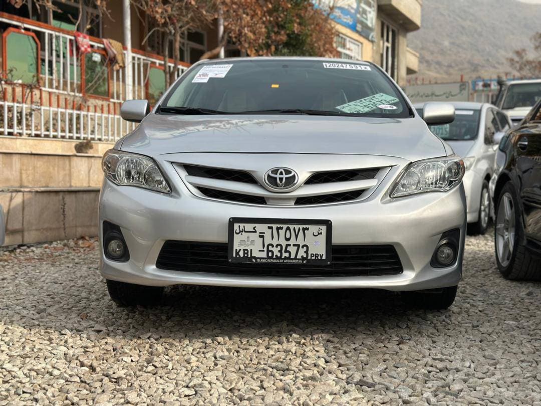 Toyota  Corolla 2012