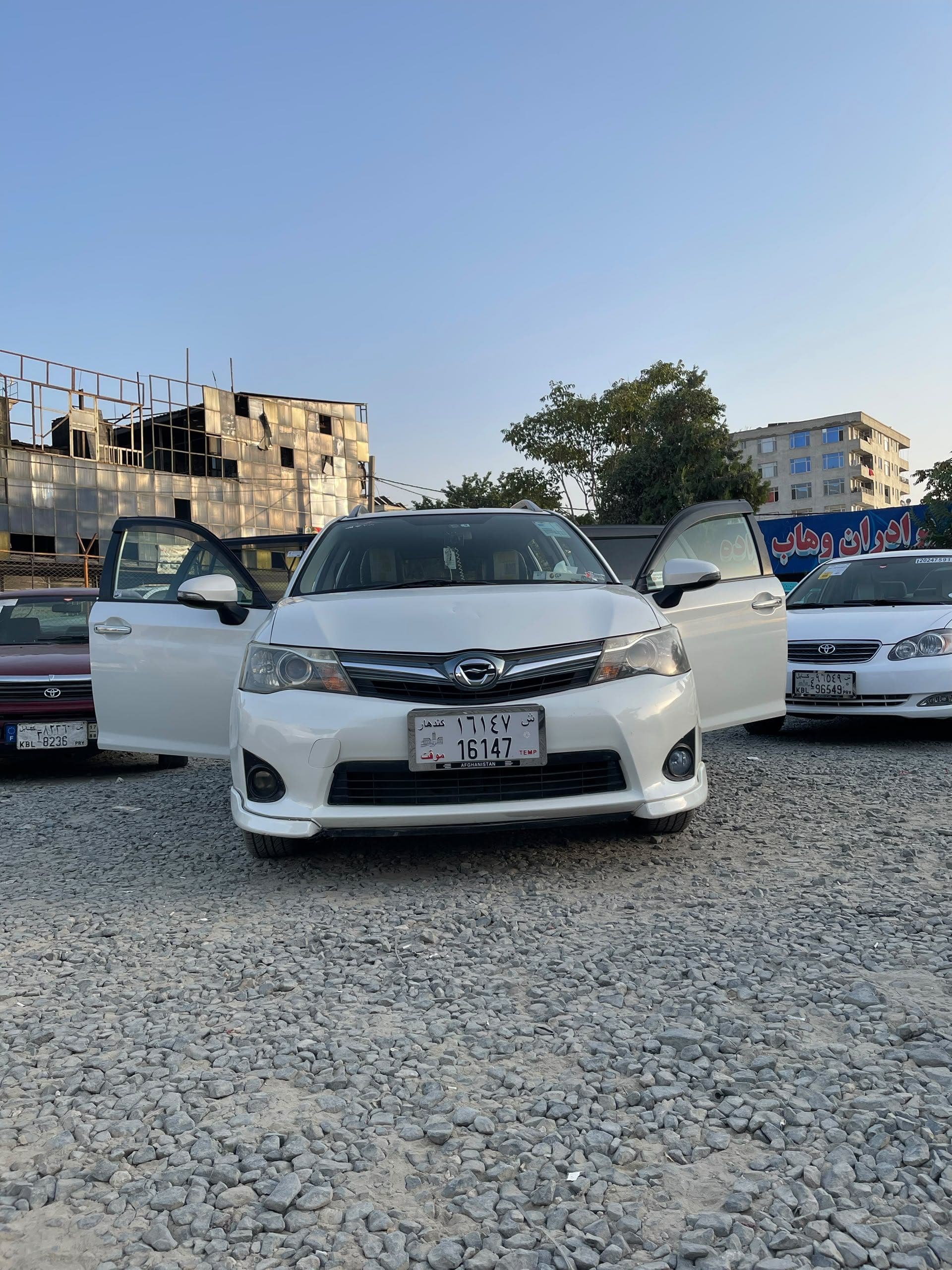 Toyota  Fielder 2013